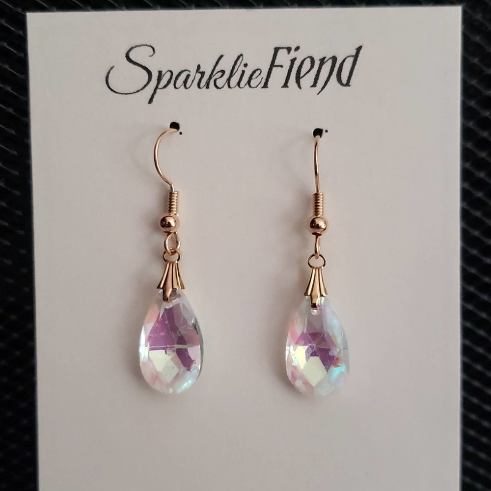 Iridescent glass crystal teardrop earrings - Picture 6 of 6